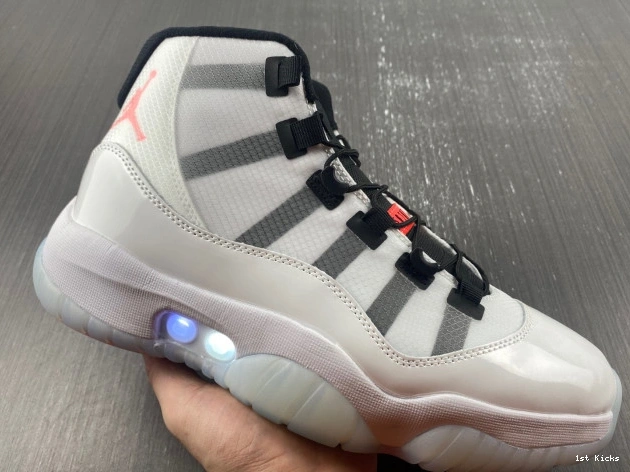 1st Kicks Shoes Air DD3522-100 (CN Jordan Plug) 11 White Adapt 0821